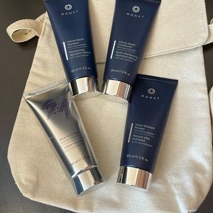 Monat Travel Set